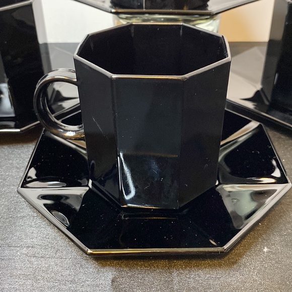 Set of 4 Octome Black Glass Cup and Saucer - Picture 2 of 9